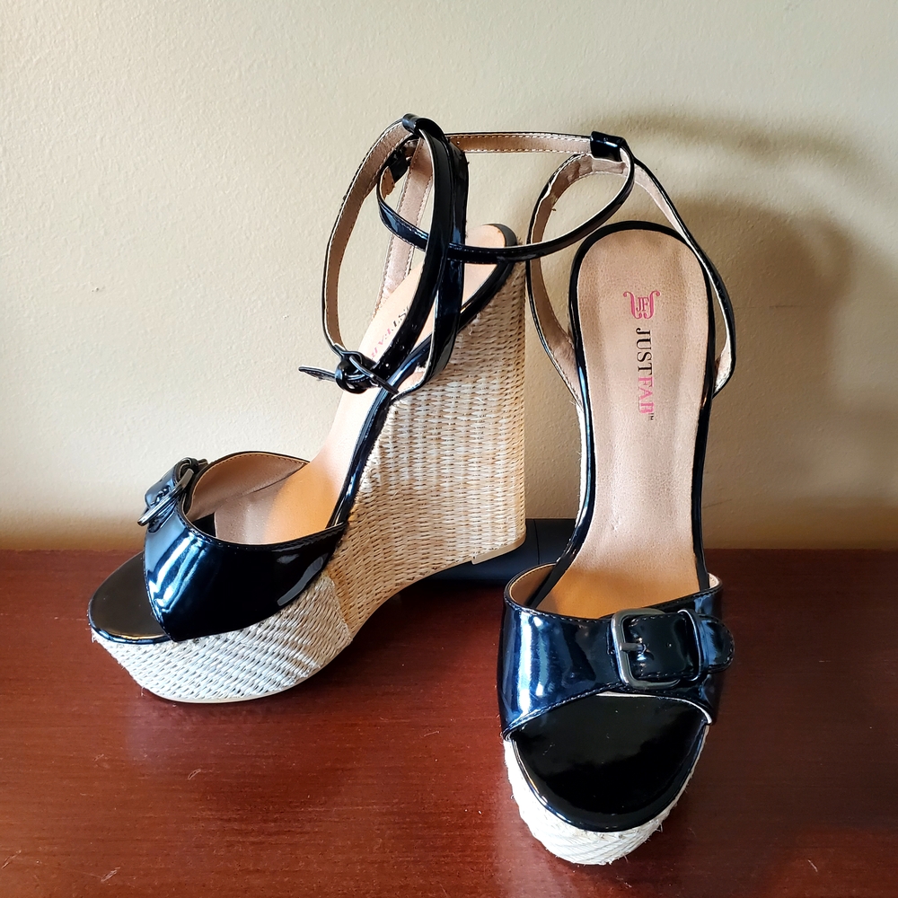 BRAND NEW JustFab Black Patent Buckle Wedges